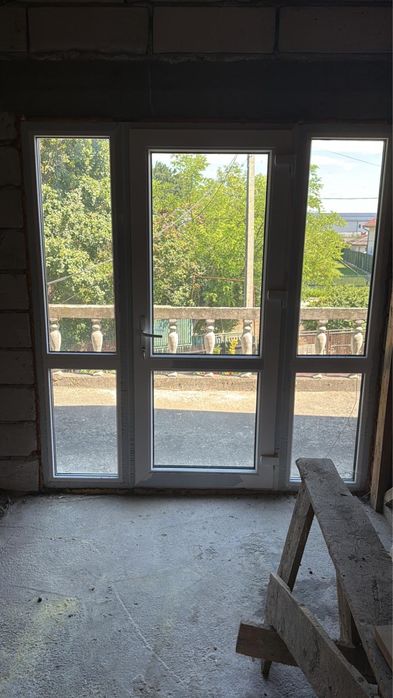 Usa alba de termopan