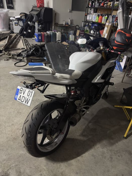 Yamaha R6 RJ11 2007