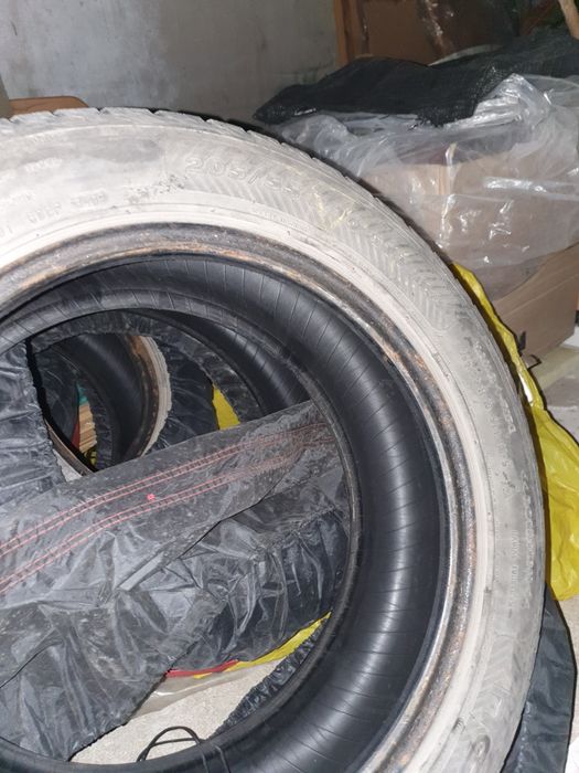 Продавам зимни гуми Нокиан 205/55/R16