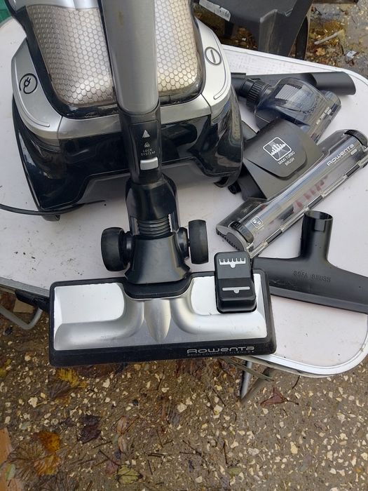 Много мощна прахосмукачка Rowenta