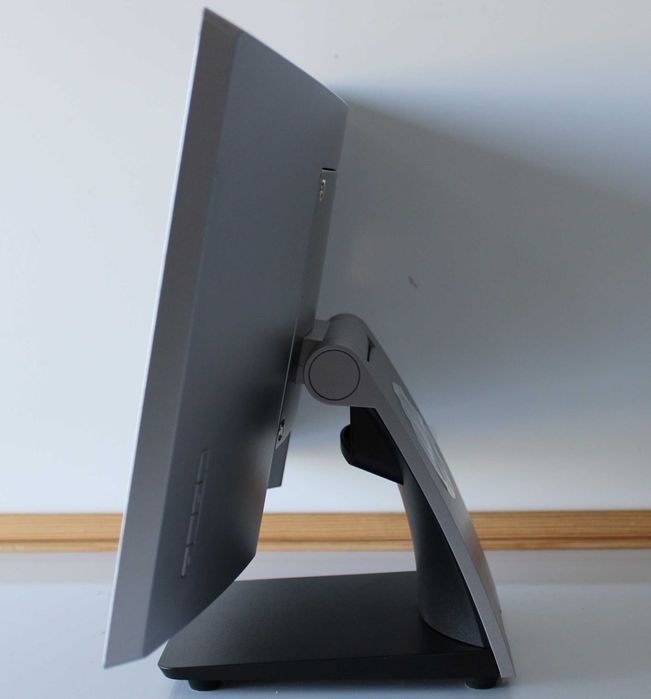 Монитор HP L7014t