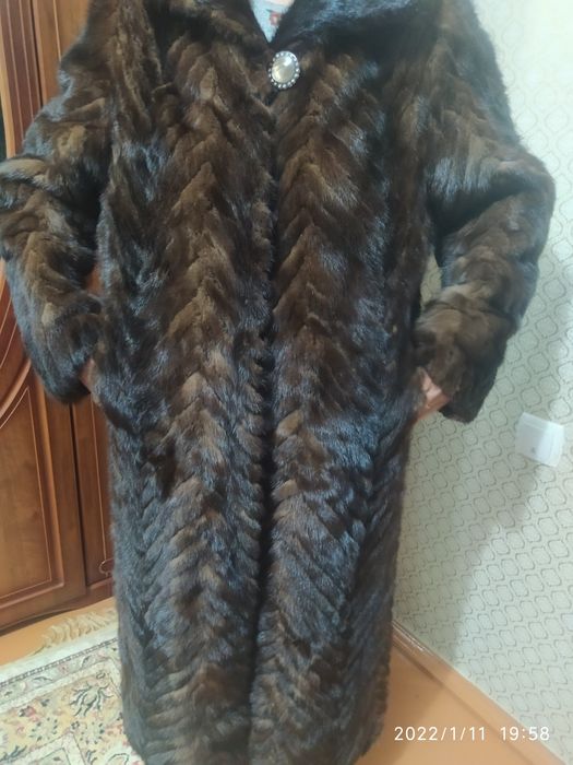 Продам норковую шубу