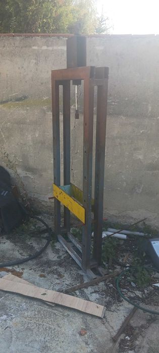 Предлагам хидравлична  преса за автомобили