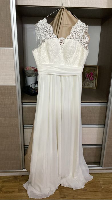 Vând rochie de mireasa