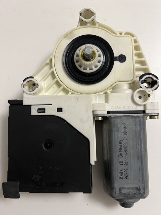 Motoras macara VW Golf 5