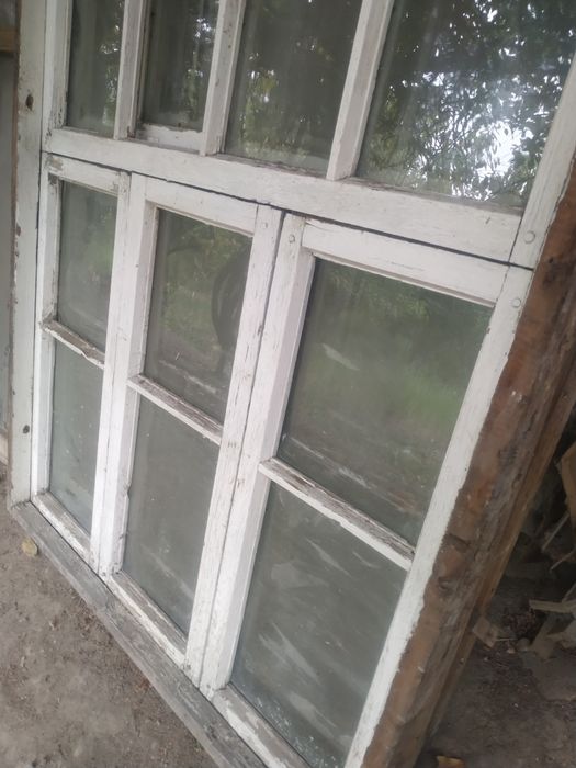Derazalar eshik bor
