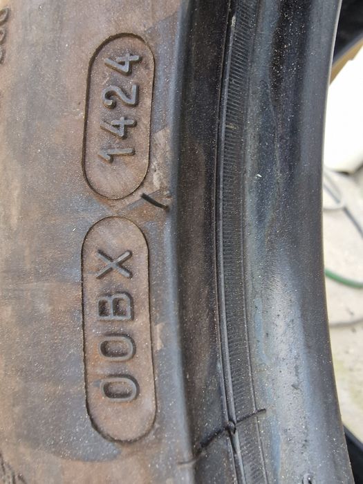 Anvelopă 295/35R20 marca Michelin, DOT 2024