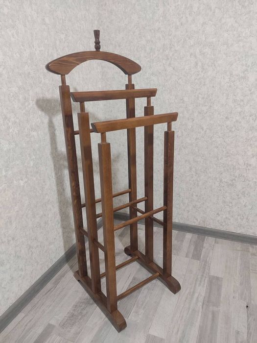 Вешалка напольная для костюм и пальто