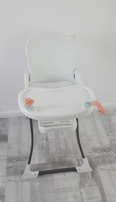 Scaun de masa copii
