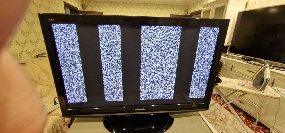 Продаётся Panasonic TX-PR42X10 — 42" плазма, не  рабочий телевизо