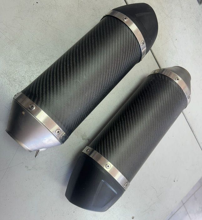 Оригинални карбонови ауспуси на LeoVince