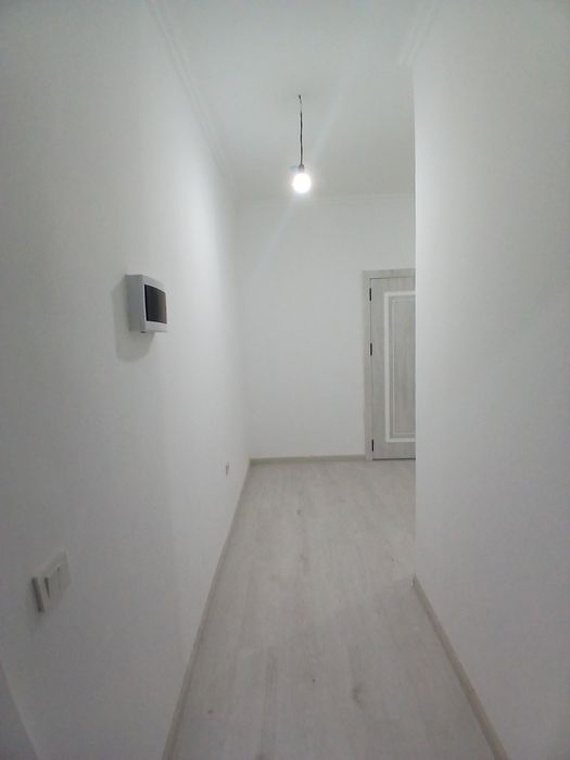 Yashnabod olmos maxallada sotiladigon kvartira bor