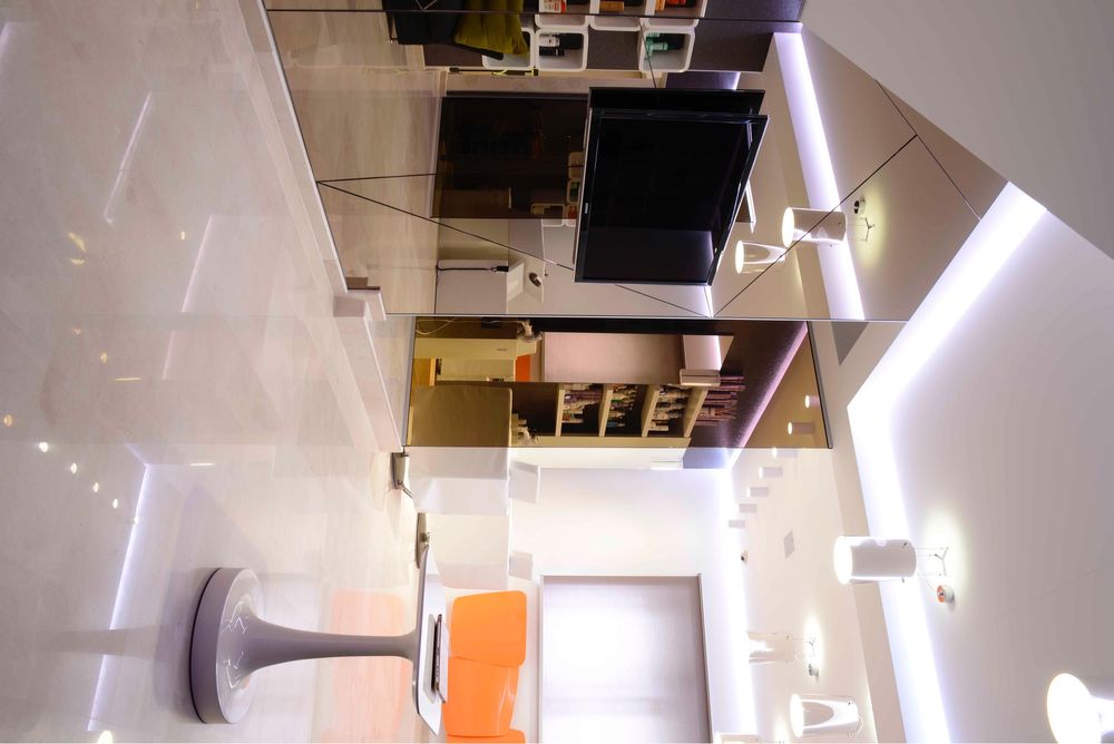 Vand mobilier salon infrumusetare