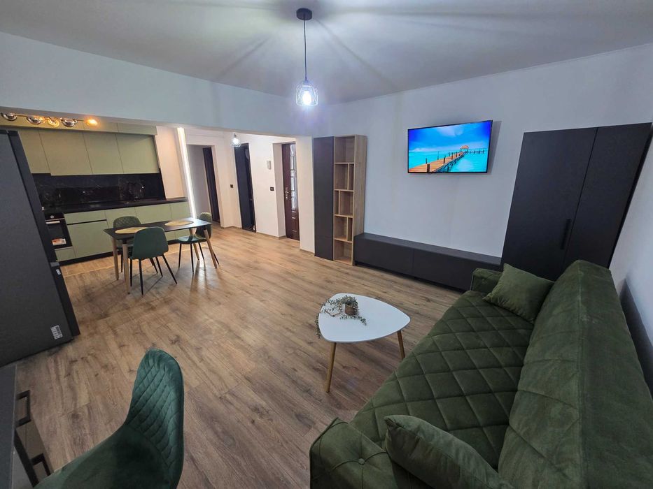 Apartament 3 camere centru-vis vis de River Plazza Mall