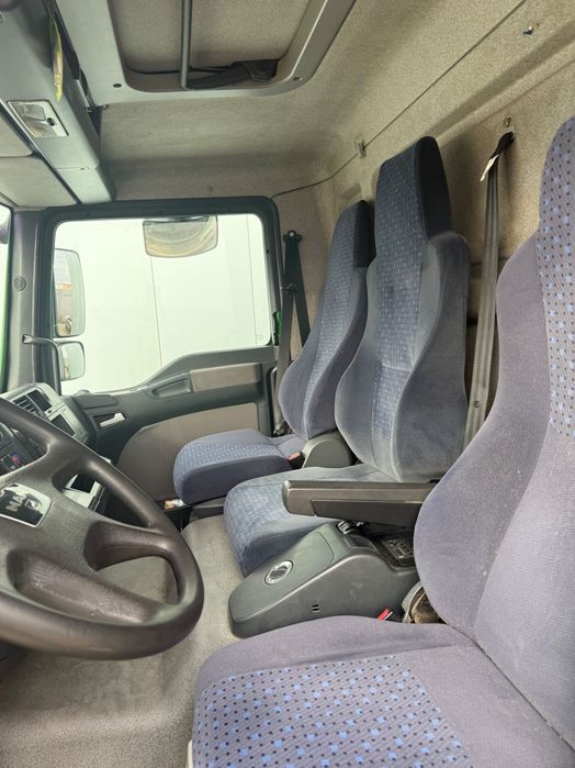 Vând MAN TGM   18 T școală șoferi