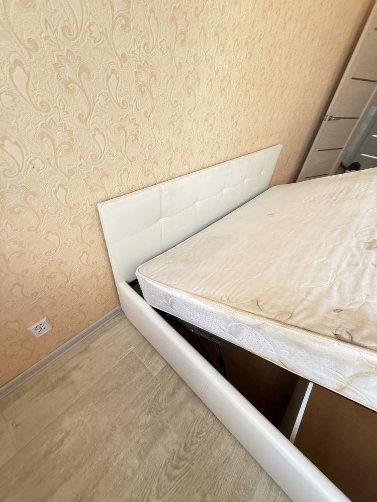 Продается кровать