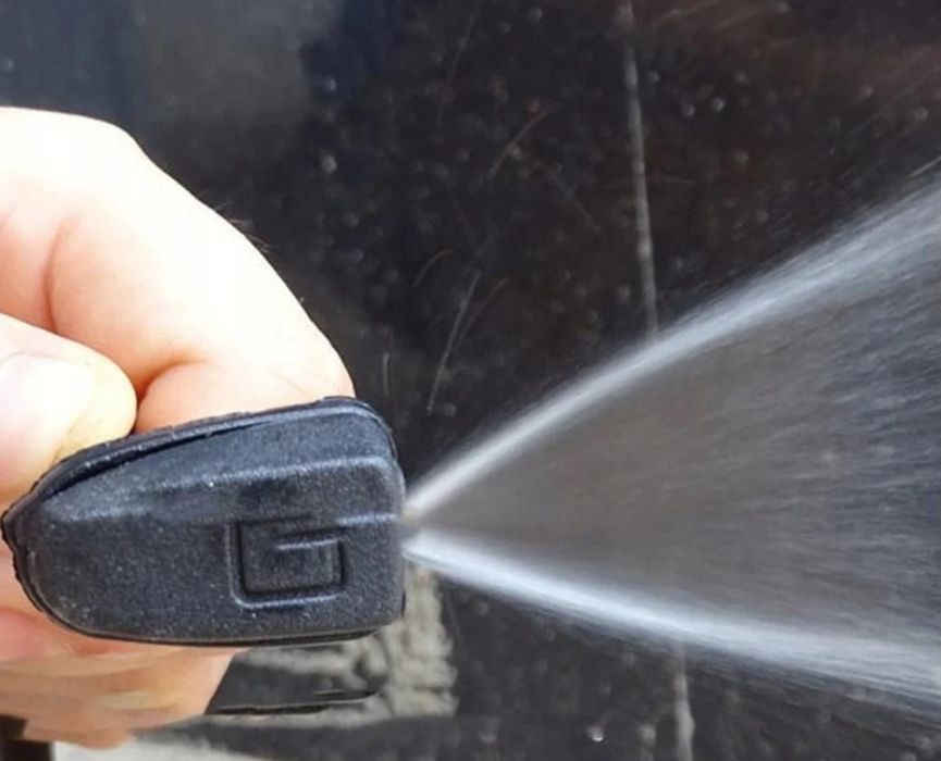 Универсални пръскалки / дюзи за чистачки тип мъгла.