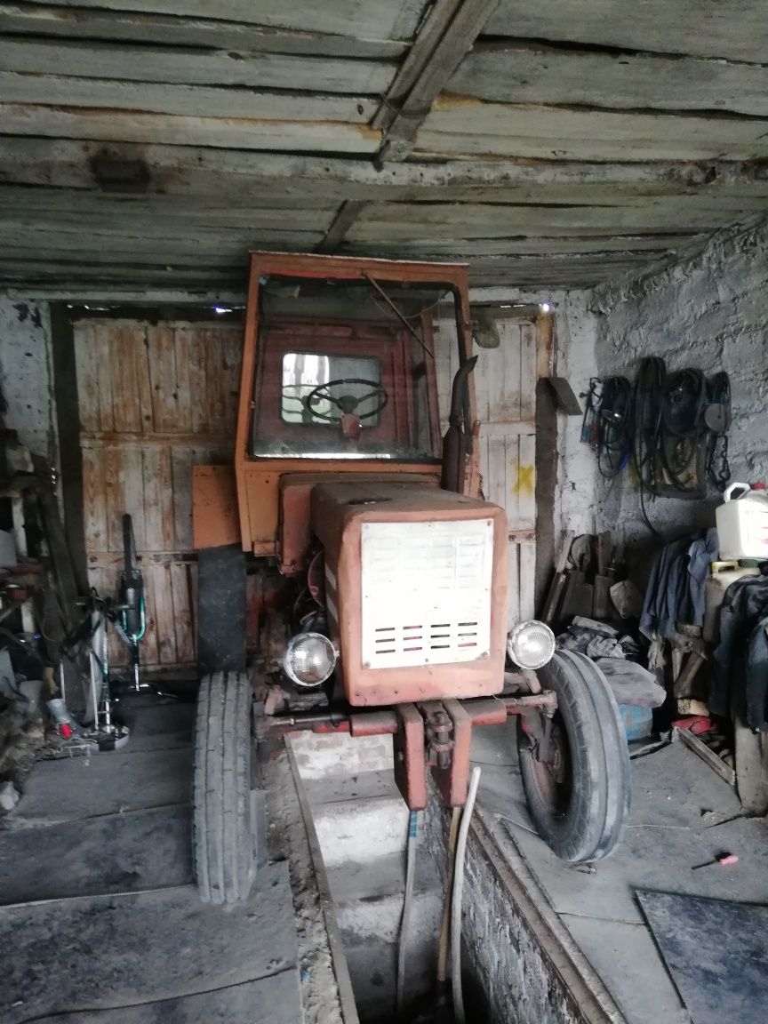 Продам трактор Т 25