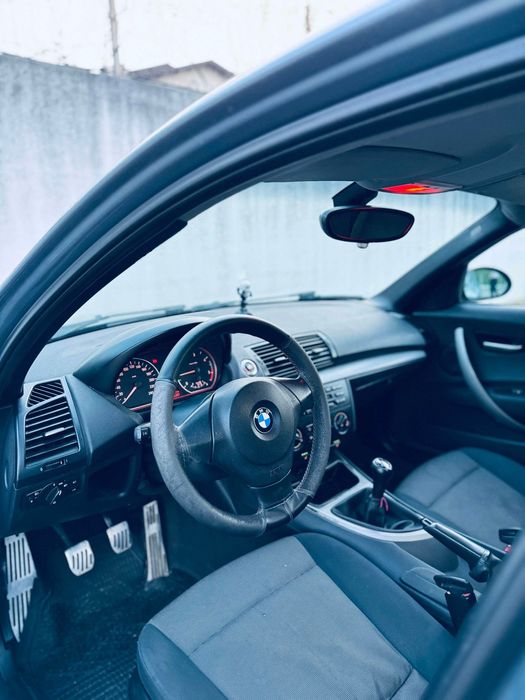 BMW seria 1 / M-pachet / 2.0 D / 122 cp / 2006