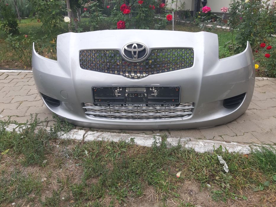 Bara fata Toyota yaris an 2007