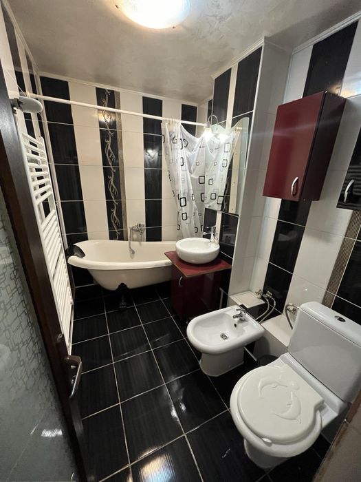 Inchiriez Apartament cu 2 camere Regim Hotelier !!!