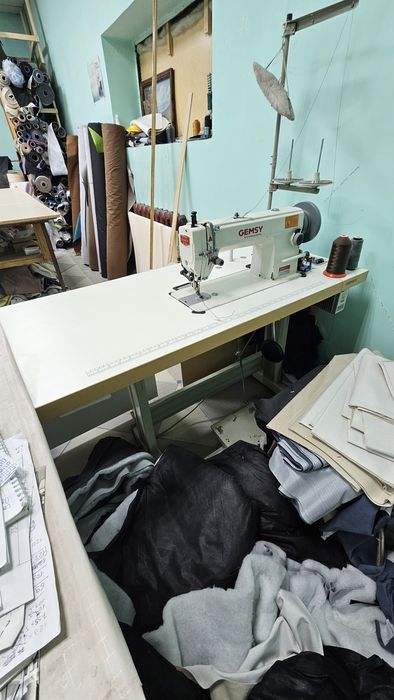 Швейная машинка Gemsy. Шагайка, тройное продвижение