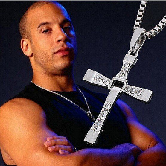 VIN DIESEL pandantiv cruce + lant Fast and Furious DOMINIC TORETTO