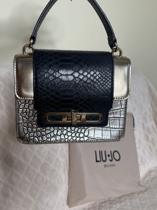 Продавам чанти LIU JO
