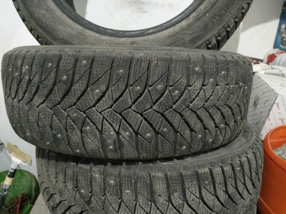 Продам зимние шины