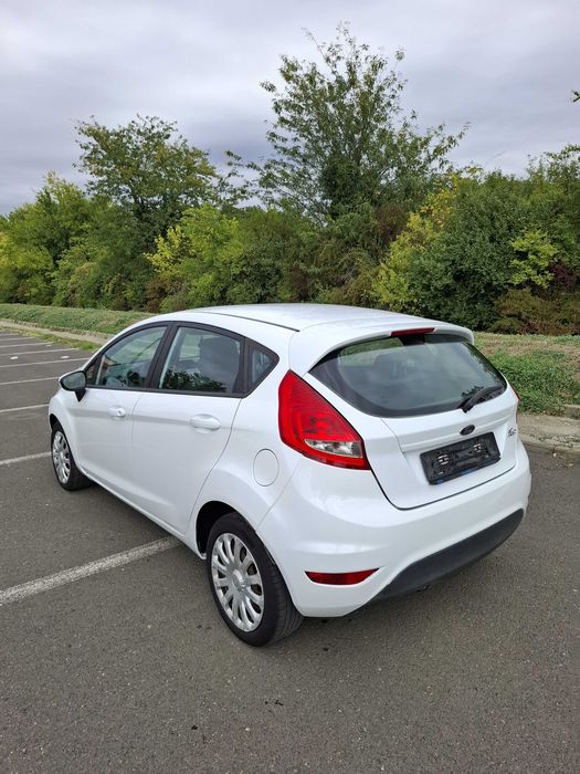 Ford Fiesta Trend 1.4 Benzina + GPL 2010