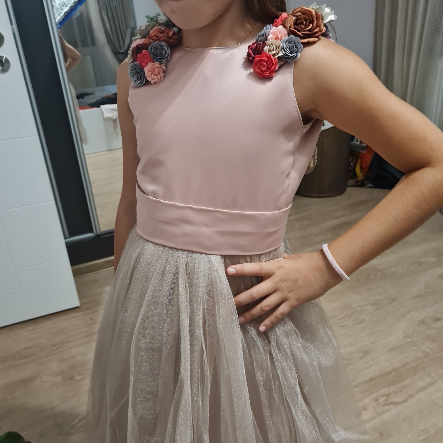 Детска рокля 7 години