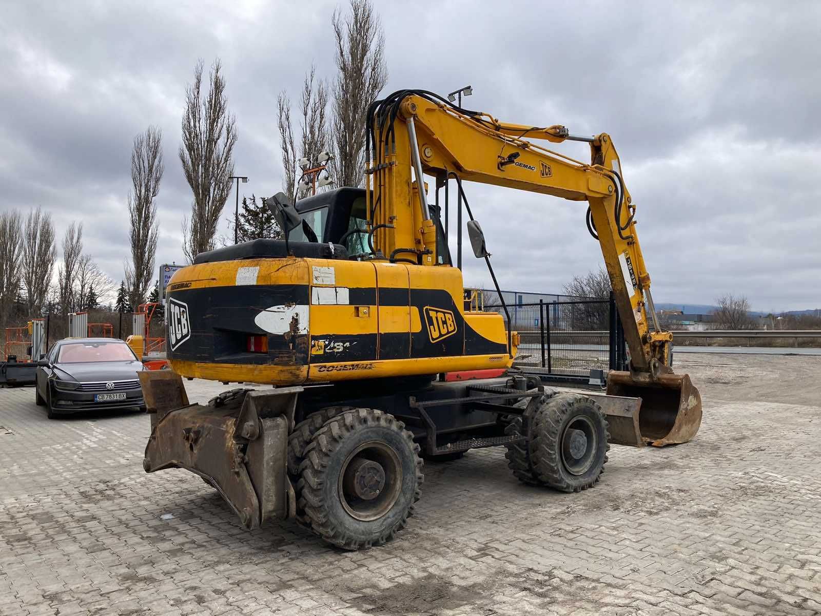 Колесен багер 18т JCB JS145W ПОД НАЕМ от Рентекс