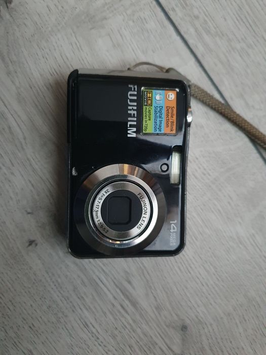 Fujifilm finepix av 200