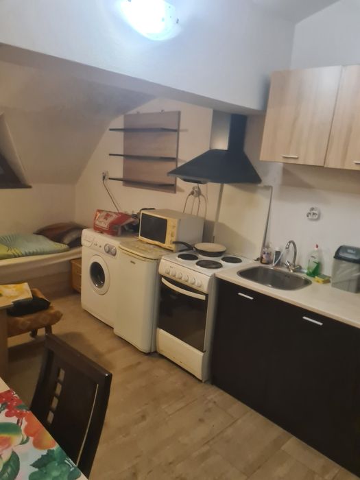 Къща за работници 3 етажа 20 легла