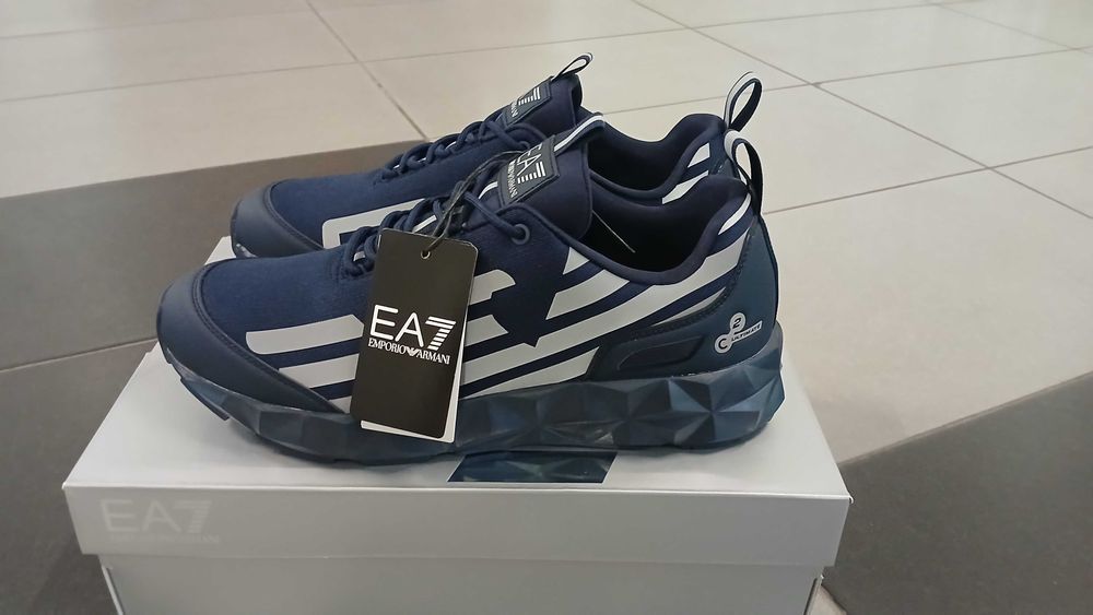 Чисто нови Обувки Emporio Armani 44 номер