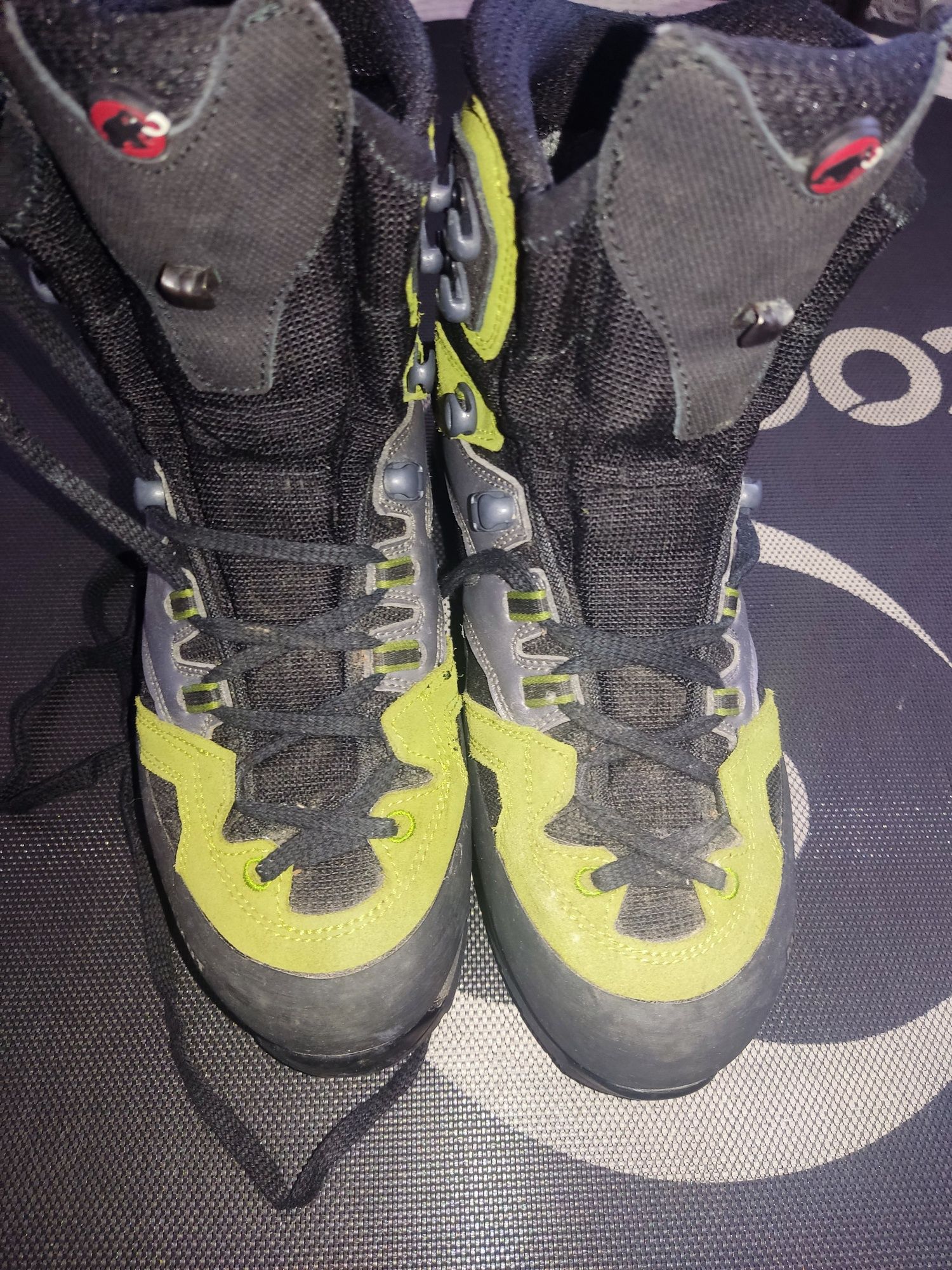 Bocanci Mammut munte Raichle măr 40-41