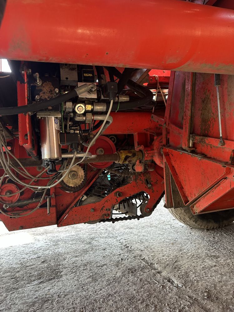 Grimme SE 75-30 combina de recoltat cartofi