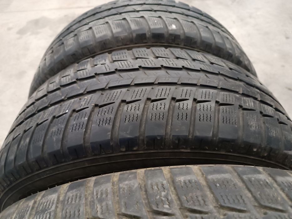 Anvelope iarna 235 65 17 Falken
