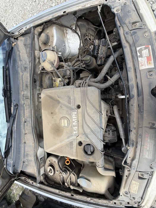 Сеат Ибиза 1.4 75 кс 2000 г бензин на части