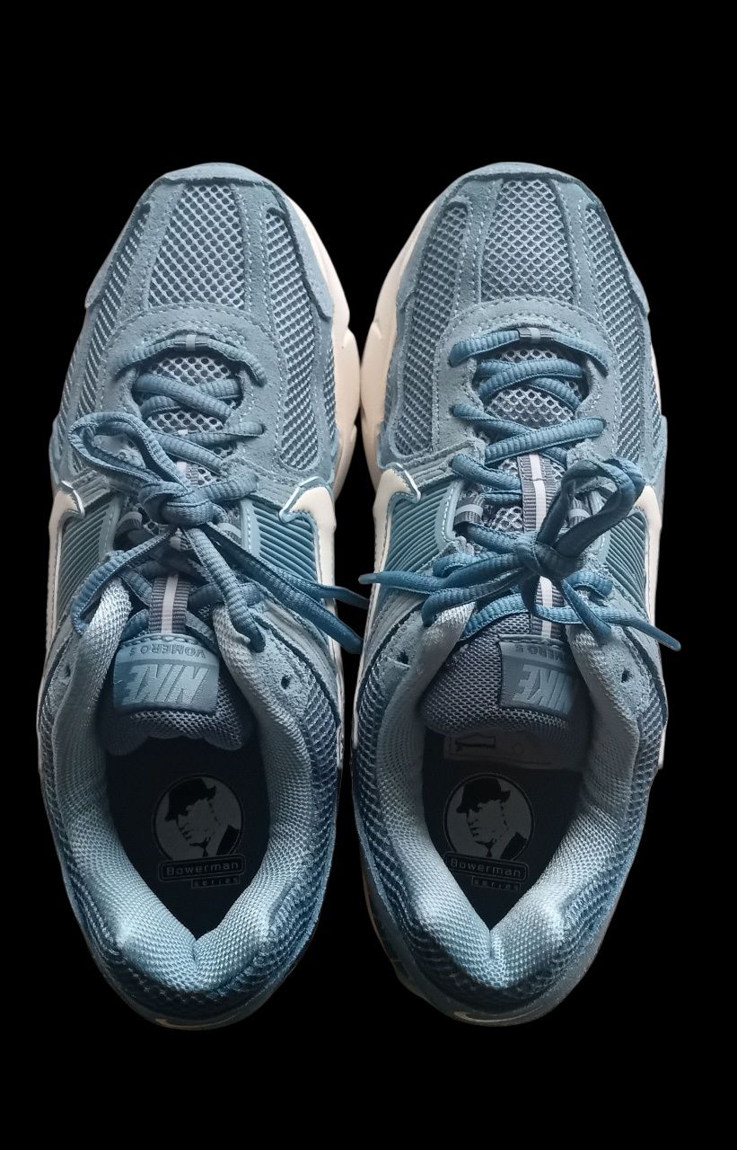 Оригинални обувки Nike Vomero 5
