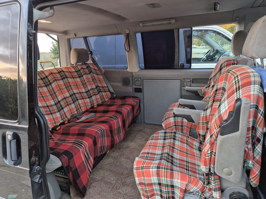 Volkswagen transporter multivan 151