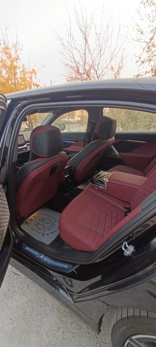 BMW I5  50 L янги 2025