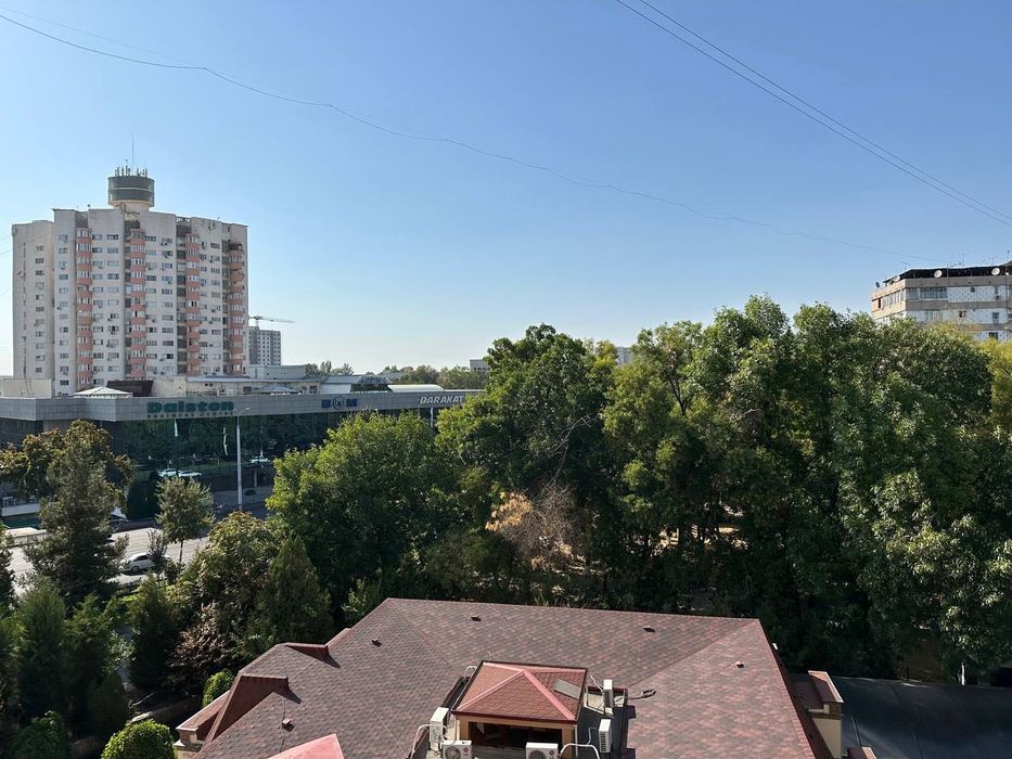 Продается просторная 2 х комнатная квартира Ц-7 улица Афросиаб