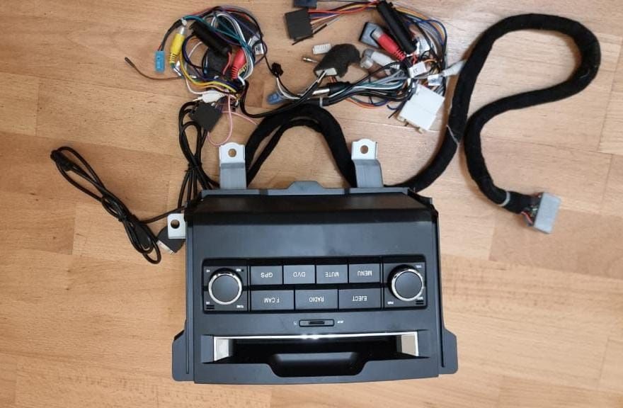 Продается для монитора приставка для DVD , GPS CD карты