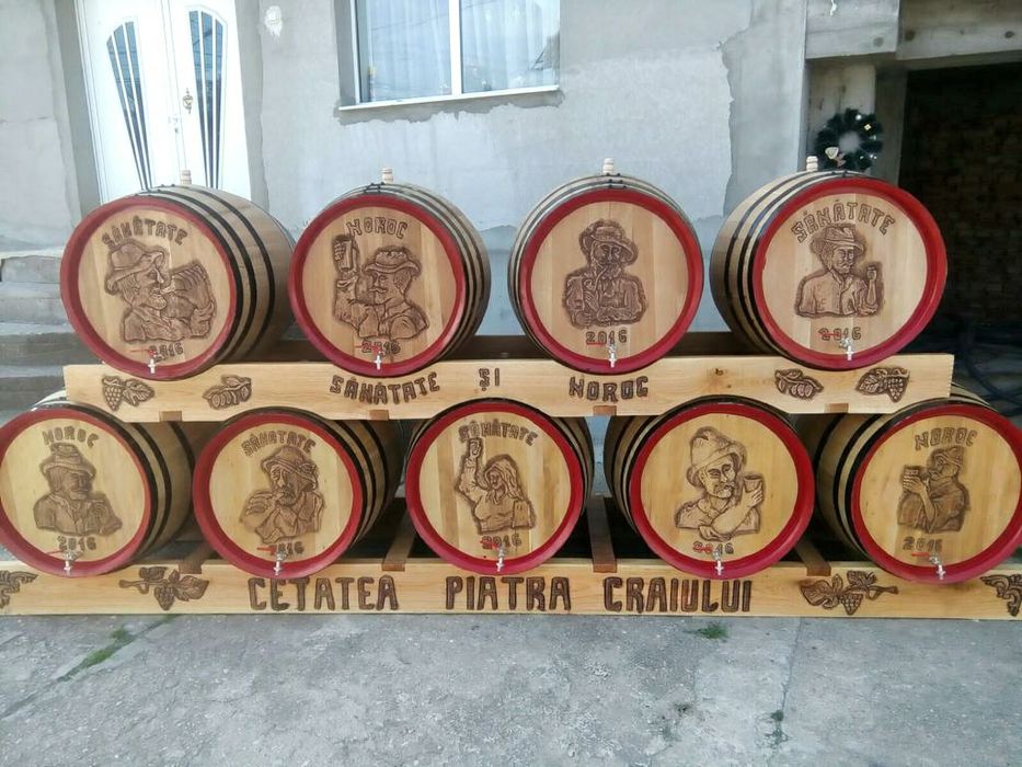 Butoaie de lemn( stejar, salcam, dud) si mobilier rustic