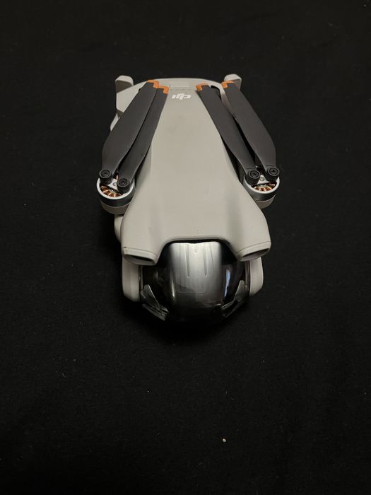 Продам дрон DJI MINI 3