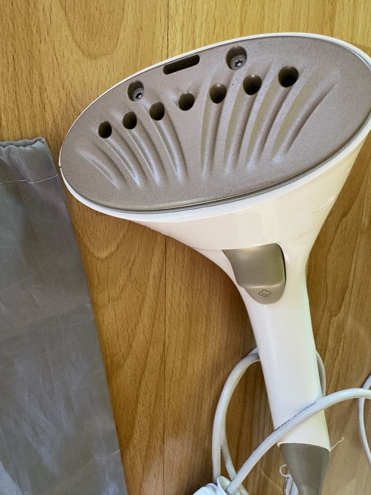 Уред за гладене с пара Philips