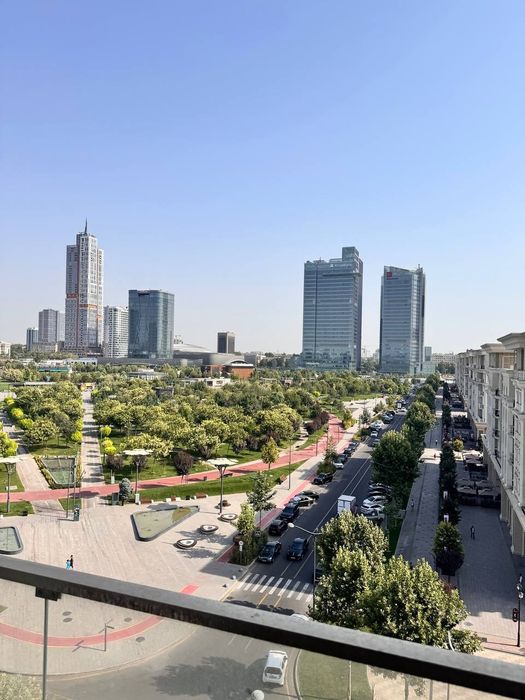 СРОЧНО!ПРОДАЁТСЯ КВАРТИРА 5/8/8 в Tashkent City 
Ж/К Gardens Residence