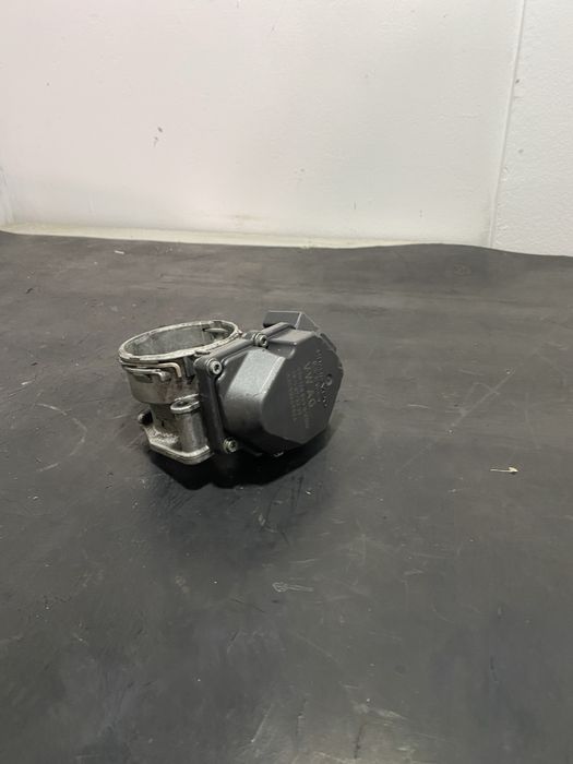 Clapeta acceleratie Volkswagen Vw EOS 2.0 TDI BMM 140 cp 076128063A