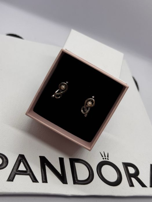 Пандора обеци Pandora